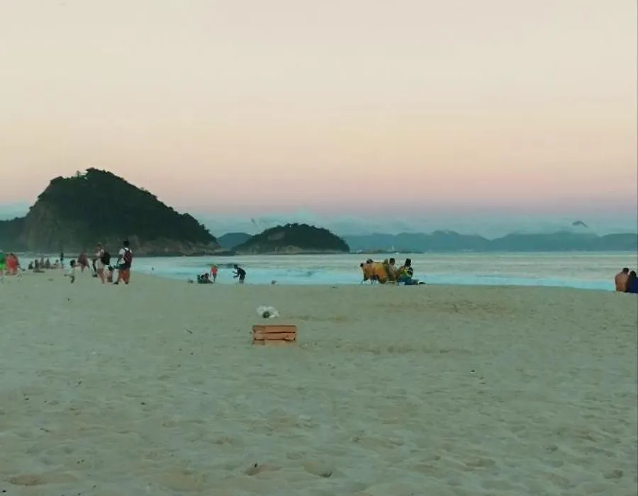 Quarto na Praia de Copacabana, excelente localização!-1