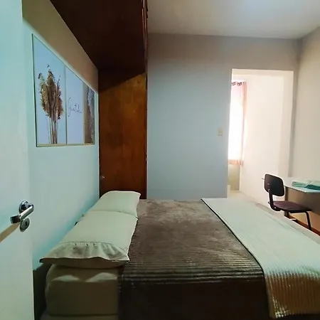 Quarto na Praia de Copacabana, excelente localização!-2